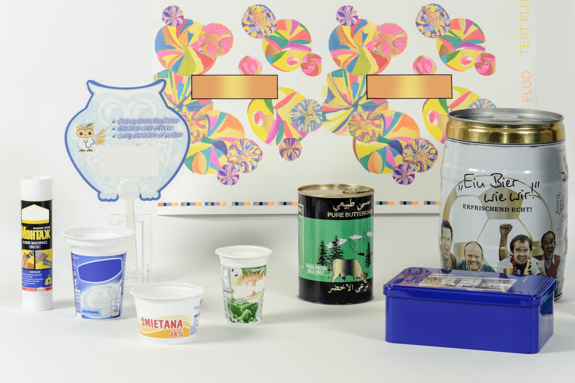 紫外線（UV）に反応して定着するUV硬化型インキ製品（提供：東洋インキグループ）