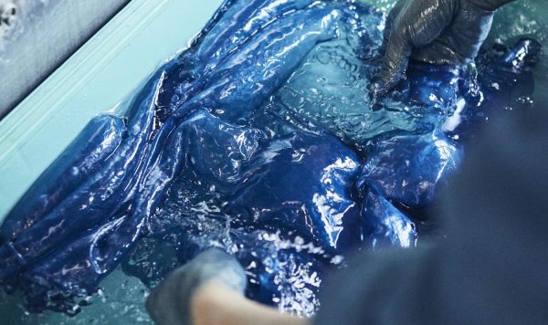 藍と “ジャパンブルー”（中編）