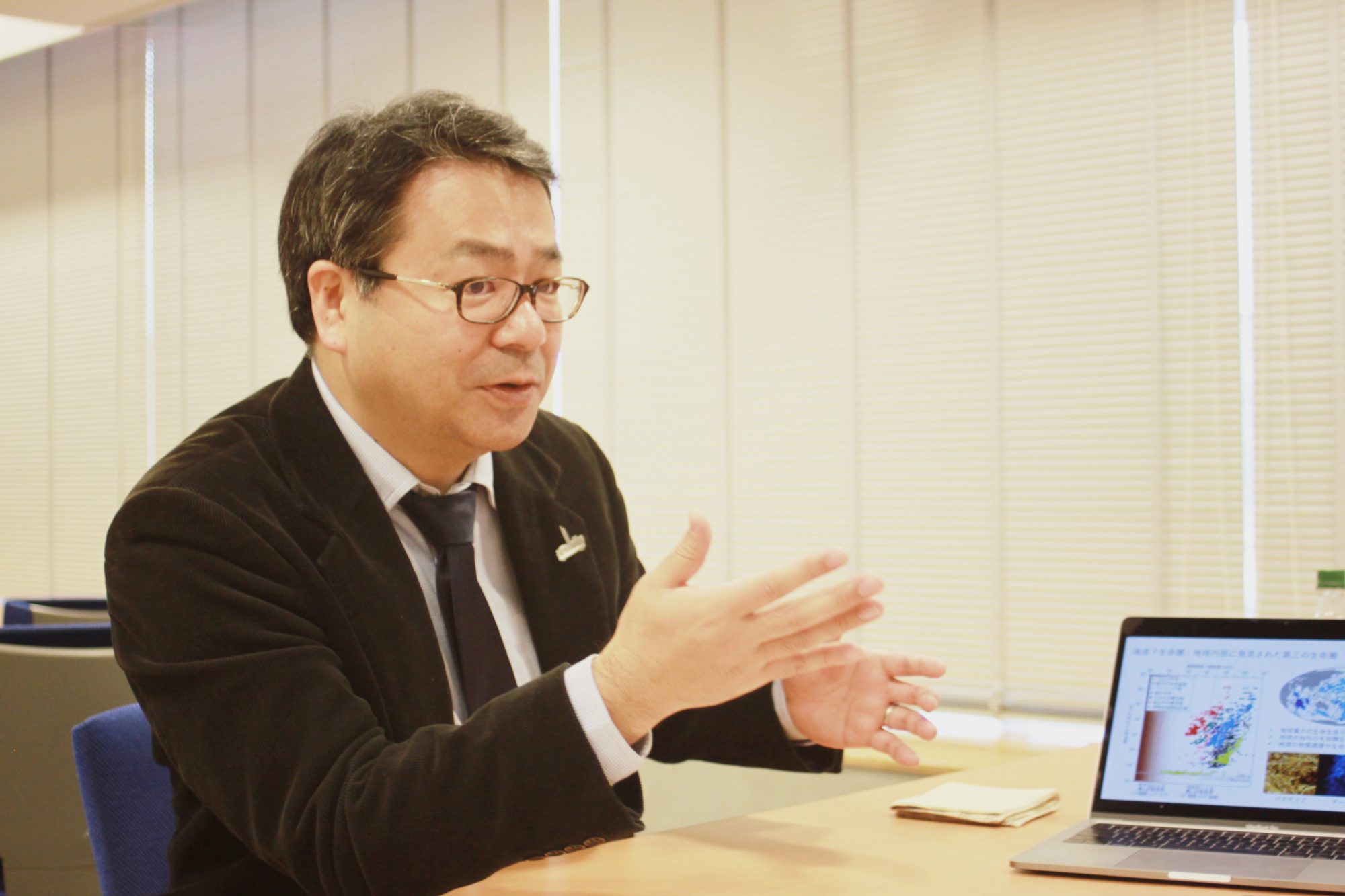 国立研究開発法人海洋研究開発機構（JAMSTEC）マントル掘削プロモーション室 室長・上席研究員の稲垣史生さん