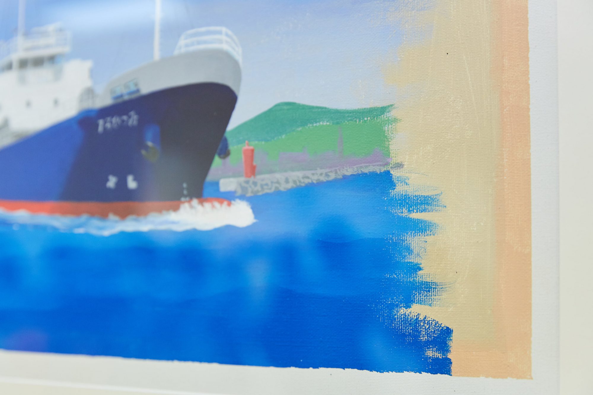 船、ヘリコプター、特急列車、働くクルマ。子どもたちに鉄板の人気を誇る「のりもの」は、年間12冊の中で必ず1冊を発行。貴重な原画から、作家のタッチが見てとれました