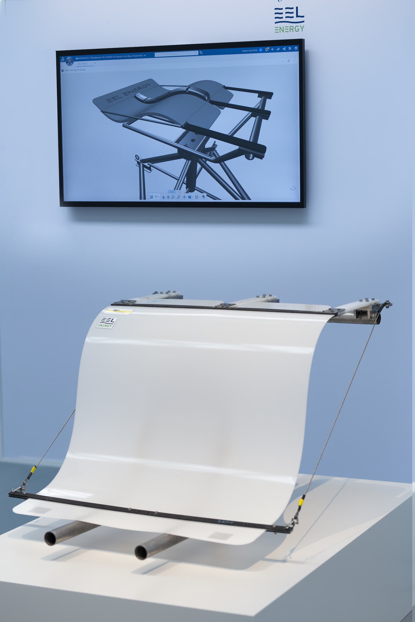 2020年を目指して イールエネルギー（EEL Energy）社が開発する海中発電機 の動作検証モデル。波によって動くメンブレン（膜）で発電するため環境への負荷が低く、騒音やCO2を生まない。バイオミメティクス（生体模倣）の考え方で着想　©︎Dassault Systèmes