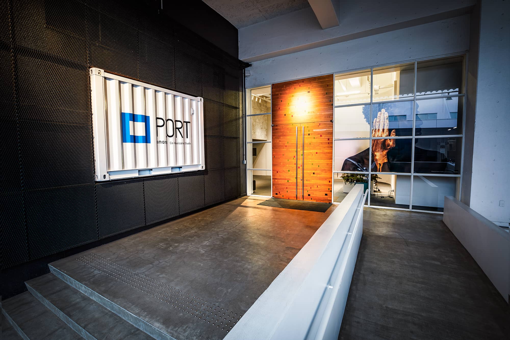 アマナ 芝浦オフィス「PORT」のエントランス