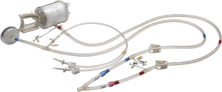   PCPS/ECMOのディスポーザブル製品。遠心ポンプ、人工肺と回路 （画像提供：テルモ株式会社）