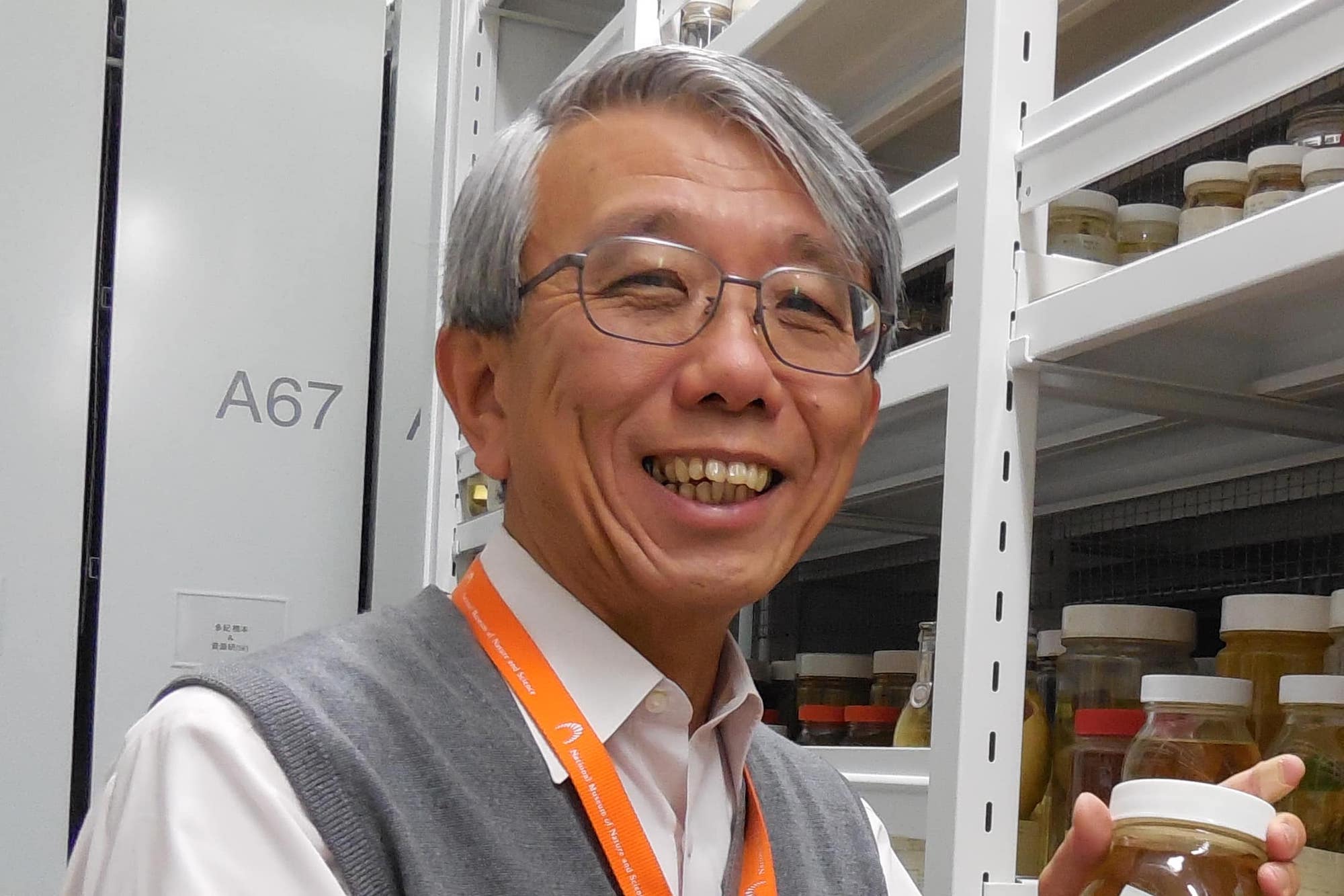 松浦 啓一（まつうら・けいいち）／1948年生まれ。北海道大学大学院 水産学研究科 博士課程修了。博士（水産学）。1979年より国立科学博物館動物研究部。主任研究官、研究室長を経て、2006年より国立科学博物館標本資料センターのコレクションディレクターおよびセンター長、2011年より動物研究部長。2003年から東京大学大学院理学系研究科教授も兼任し、また、日本魚類学会会長や日本分類学会連合代表などを歴任。2013年に定年退職し、現在は国立科学博物館名誉研究員