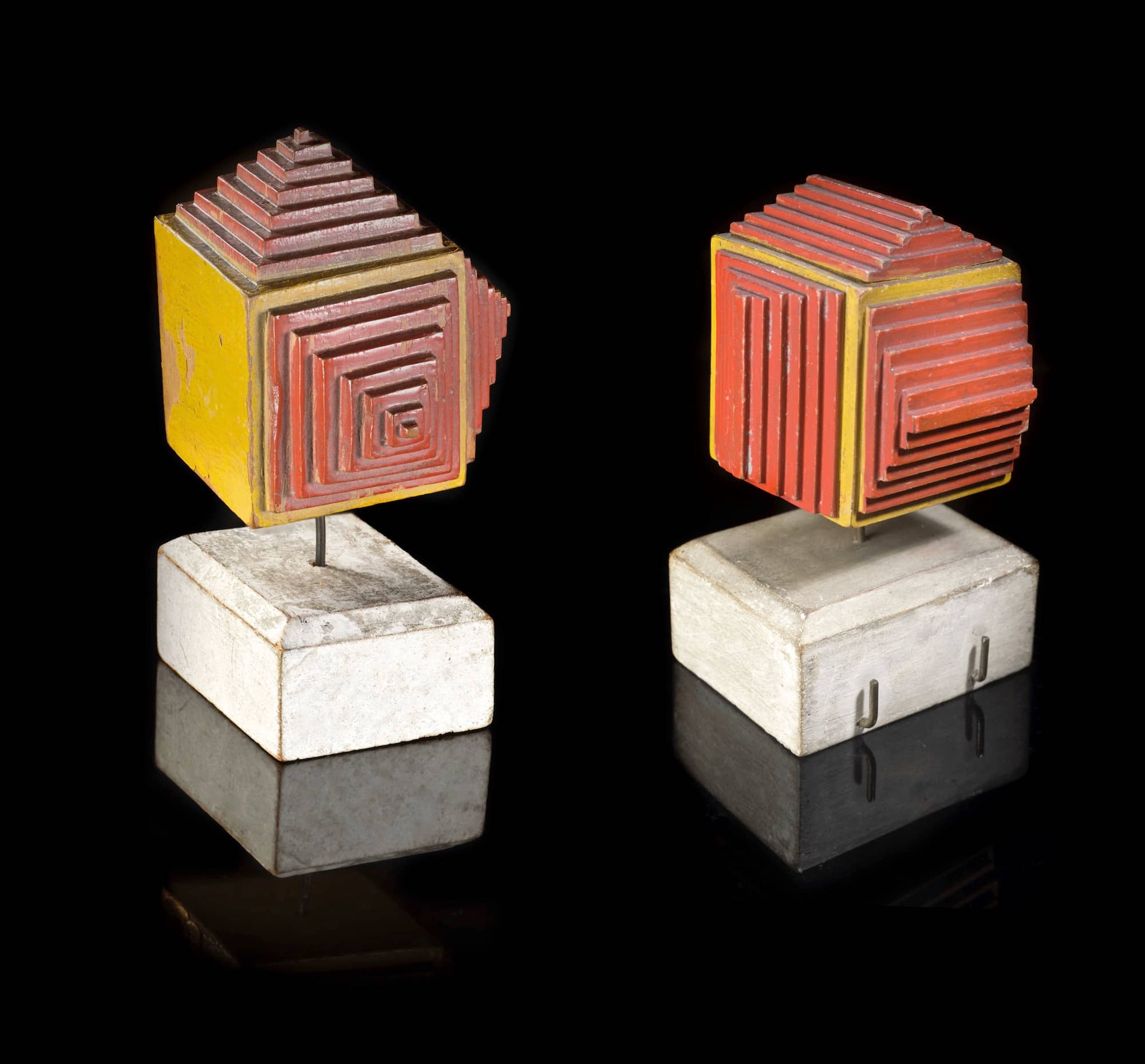 アユイの「減少の法則」を表現したモデル（19世紀初頭） ペアウッド（酸化鉛ペイント） Models illustrating Haüy’s laws of decrement, pear wood (lead oxide paint) – Paris, early 18th century © MNHN / F. Farges